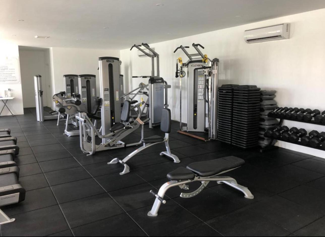 Westmoreland Hills - Mount Standfast - St James - Full Gym Membership Сейнт Джеймс Екстериор снимка